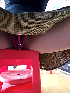 Yummy Girl0 online show from 02-19-25, 06:22