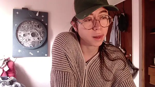 emily pearl  online show from 12-21-25, 02:13