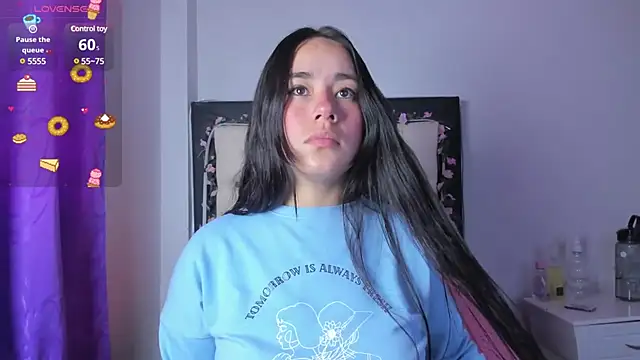 Veeronica Smith online show from 02-21-25, 01:55