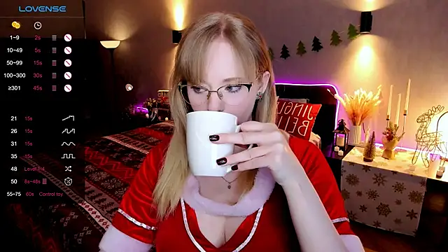 Aemilia  online show from 12-22-25, 08:55