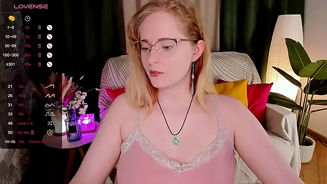 Aemilia  online show from 05-07-26, 08:42