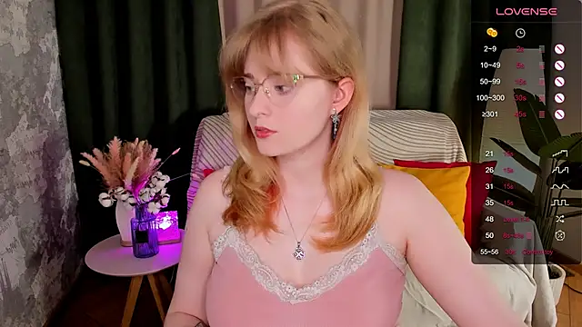 Aemilia  online show from 05-12-26, 07:16