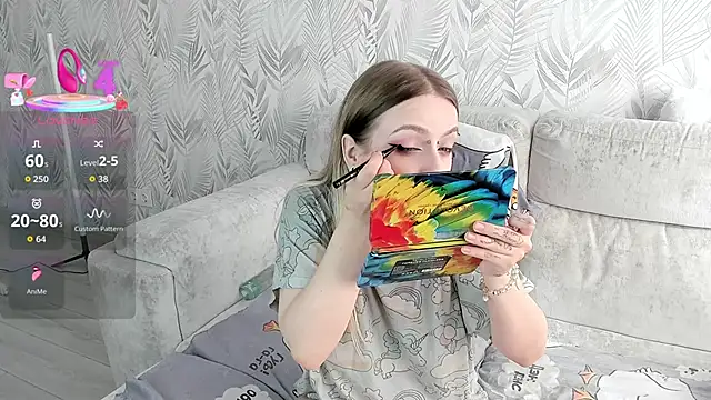 Alice Halle online show from 03-21-26, 08:19