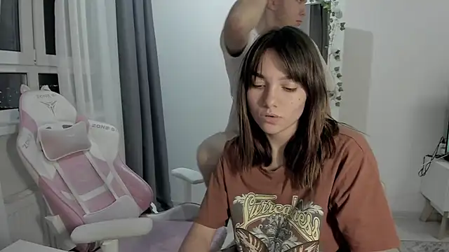 Snapshot of MashkaRay chatting on 09-27-25, 07:08 MashkaRay online show from 09-27-25, 07:08