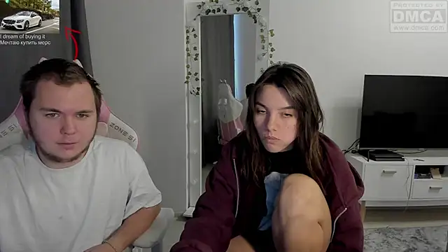 Snapshot of MashkaRay chatting on 10-23-25, 10:03 MashkaRay online show from 10-23-25, 10:03