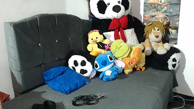 Snapshot of SWEETT_CORY chatting on 12-08-24, 04:25 SWEETT CORY online show from 12-08-24, 04:25
