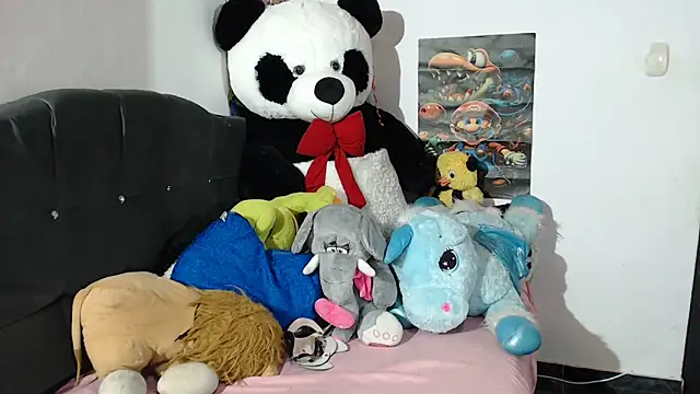 Snapshot of SWEETT_CORY chatting on 12-15-24, 02:08 SWEETT CORY online show from 12-15-24, 02:08