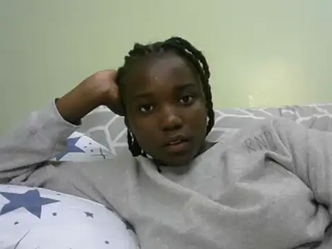 Latiffagodess online show from 01-13-25, 11:52