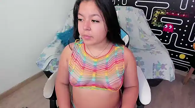 Snapshot of Barbara_honey chatting on 02-11-25, 12:37 Barbara honey online show from 02-11-25, 12:37
