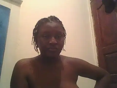 Snapshot of Heavy_ass chatting on 03-08-25, 06:58 Heavy ass online show from 03-08-25, 06:58