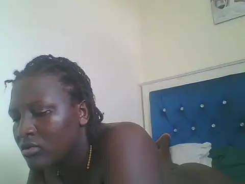 Snapshot of Heavy_ass chatting on 03-09-25, 12:20 Heavy ass online show from 03-09-25, 12:20