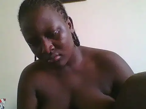 Snapshot of Heavy_ass chatting on 10-25-25, 09:39 Heavy ass online show from 10-25-25, 09:39