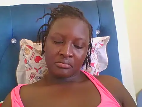 Snapshot of Heavy_ass chatting on 11-06-25, 11:11 Heavy ass online show from 11-06-25, 11:11