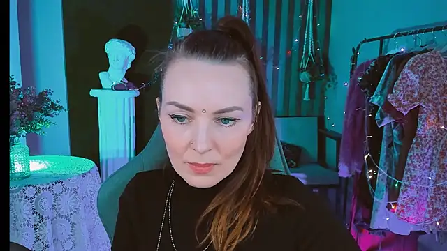 VandaRossi online show from 12-29-24, 02:31