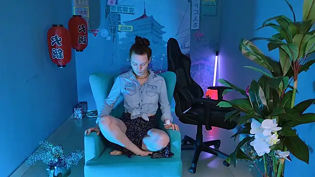 VandaRossi online show from 01-24-25, 05:10