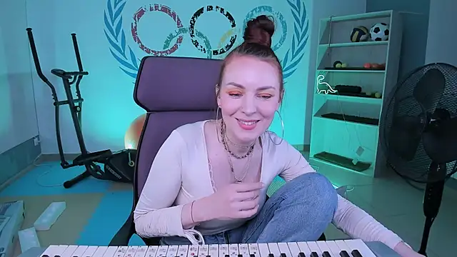 VandaRossi online show from 01-26-25, 02:19