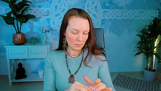 VandaRossi online show from 01-29-25, 05:09