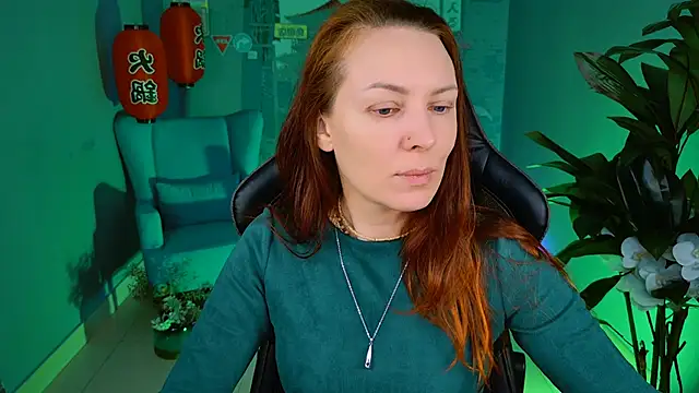 VandaRossi online show from 02-05-25, 05:09