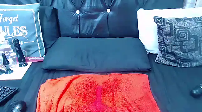 spicydiver38 online show from 02-17-25, 01:25