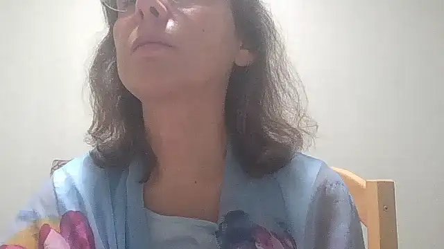 HollyJewel online show from 09-29-25, 03:06