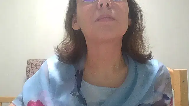 HollyJewel online show from 11-24-25, 02:50