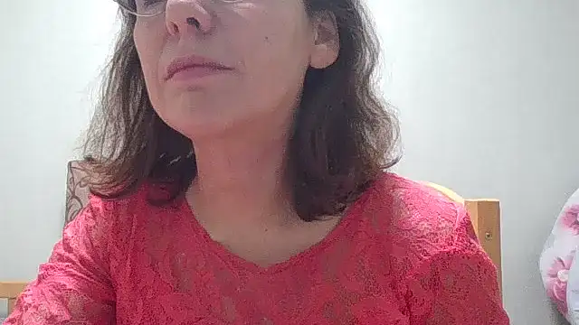 HollyJewel online show from 12-14-25, 06:23