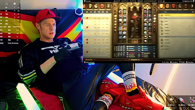 Snapshot of Fuc71 chatting on 10-05-25, 12:47 Fuc71 online show from 10-05-25, 12:47