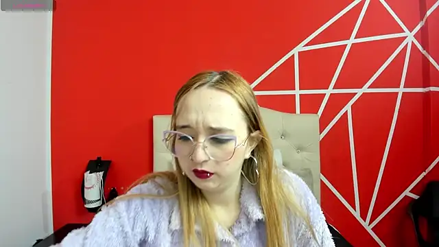 Liaroberts1 online show from 01-13-25, 12:02