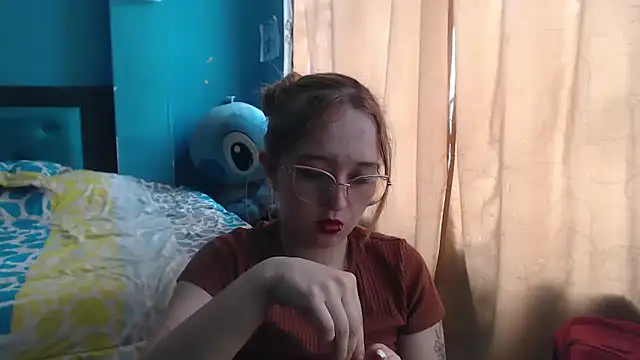 Liaroberts1 online show from 01-29-25, 06:18