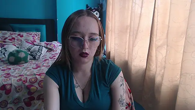 Liaroberts1 online show from 03-04-25, 02:53