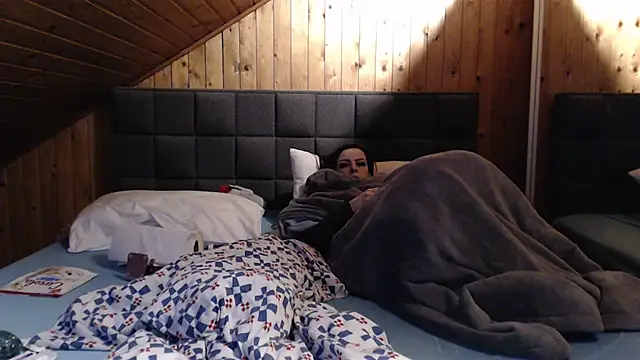 BoeseMoni1998 online show from 02-02-25, 04:43