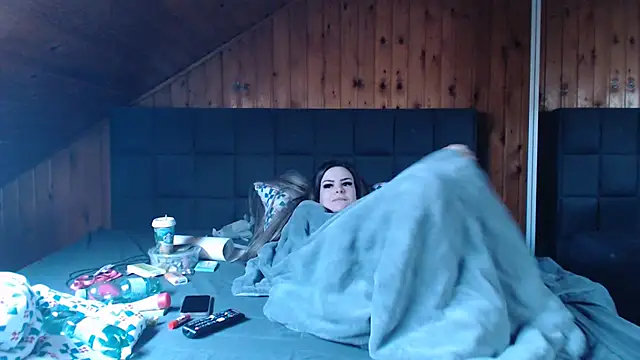 BoeseMoni1998 online show from 03-23-25, 06:37