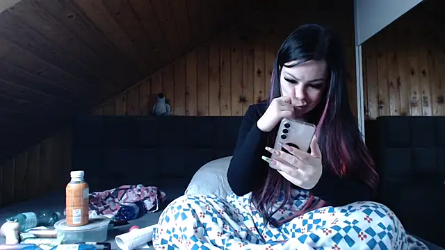 BoeseMoni1998 online show from 11-07-25, 08:03