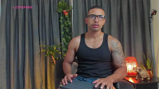 LincomAmith online show from 09-18-25, 10:23