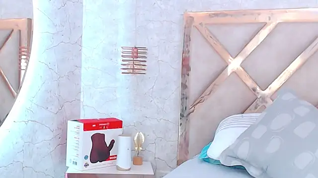 JoannaStanford online show from 10-18-25, 03:35