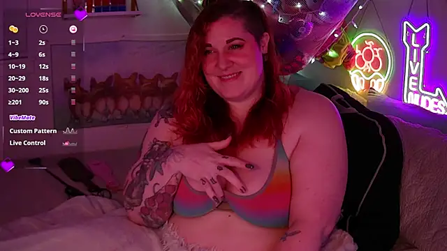 Snapshot of opalreigning chatting on 03-04-26, 10:21 opalreigning online show from 03-04-26, 10:21