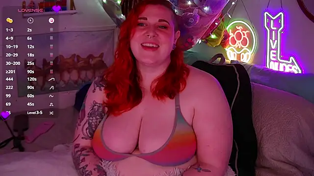 Snapshot of opalreigning chatting on 03-22-26, 09:02 opalreigning online show from 03-22-26, 09:02