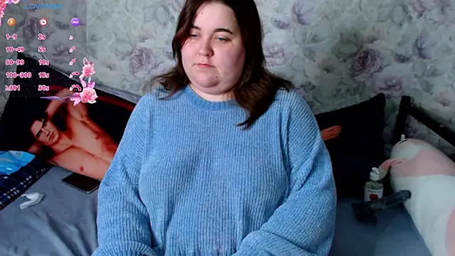 Snapshot of Estelle_Hicks chatting on 12-11-24, 09:23 Estelle Hicks online show from 12-11-24, 09:23