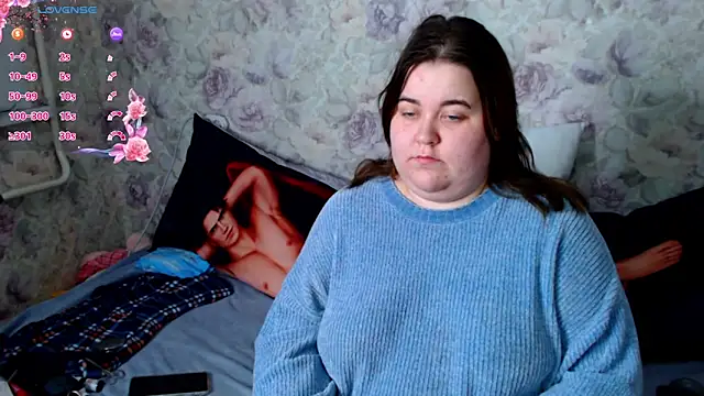 Snapshot of Estelle_Hicks chatting on 12-12-24, 09:26 Estelle Hicks online show from 12-12-24, 09:26