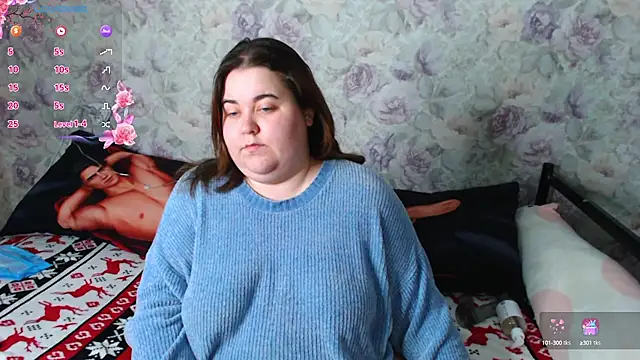 Snapshot of Estelle_Hicks chatting on 12-21-24, 06:12 Estelle Hicks online show from 12-21-24, 06:12