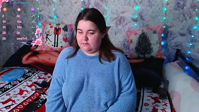 Snapshot of Estelle_Hicks chatting on 12-22-24, 06:15 Estelle Hicks online show from 12-22-24, 06:15