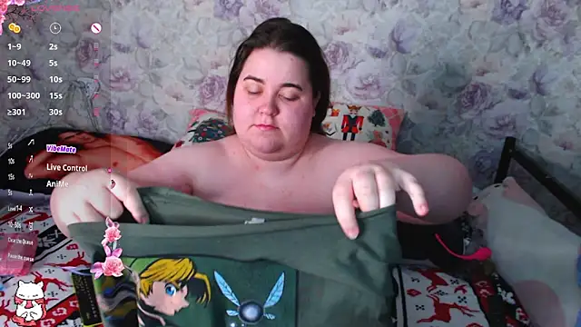 Snapshot of Estelle_Hicks chatting on 01-07-25, 06:14 Estelle Hicks online show from 01-07-25, 06:14