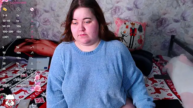 Snapshot of Estelle_Hicks chatting on 01-20-25, 12:57 Estelle Hicks online show from 01-20-25, 12:57