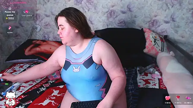 Snapshot of Estelle_Hicks chatting on 02-01-25, 06:19 Estelle Hicks online show from 02-01-25, 06:19