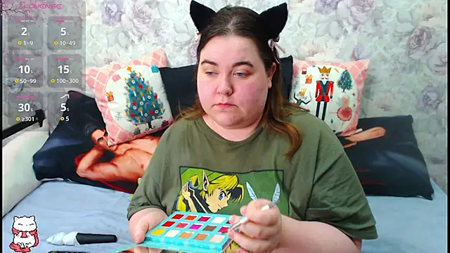 Snapshot of Estelle_Hicks chatting on 02-17-25, 06:15 Estelle Hicks online show from 02-17-25, 06:15