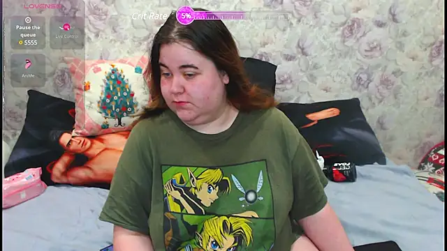 Snapshot of Estelle_Hicks chatting on 02-22-25, 09:59 Estelle Hicks online show from 02-22-25, 09:59