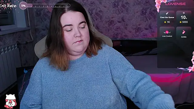 Snapshot of Estelle_Hicks chatting on 10-06-25, 06:16 Estelle Hicks online show from 10-06-25, 06:16