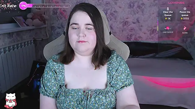 Estelle Hicks online show from 05-11-26, 07:00