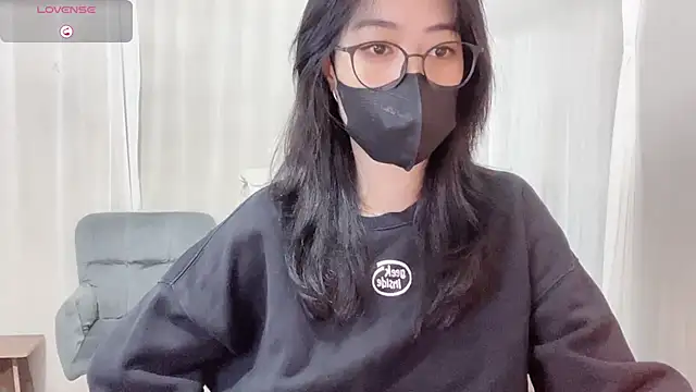  minji bae online show from 10-26-25, 06:25