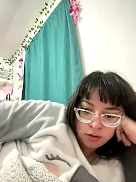 indiegirl666 online show from 10-22-25, 05:19